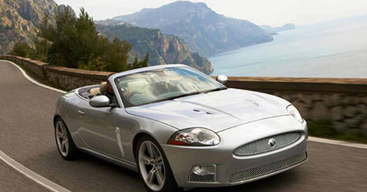 Nowy Jaguar XKR: wściekły kotek