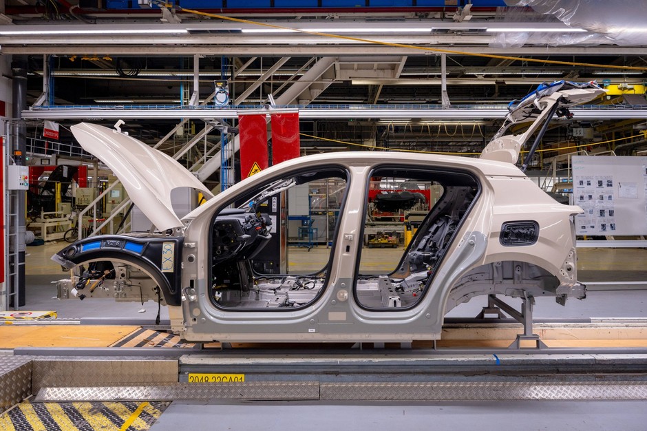Produkcja Volvo EX30 w Gandawie