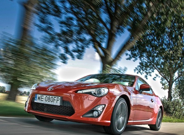 Toyota GT86 z akcesoriami TRD - wojownik dla twardzieli