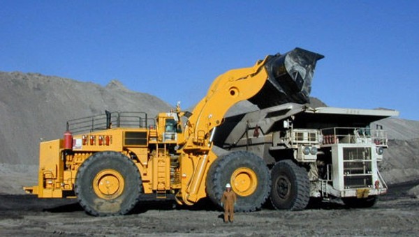 Kopalnia Turów testuje elektryczne auta terenowe