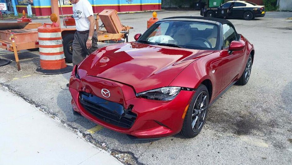 Mazda MX-5 rozbita w USA