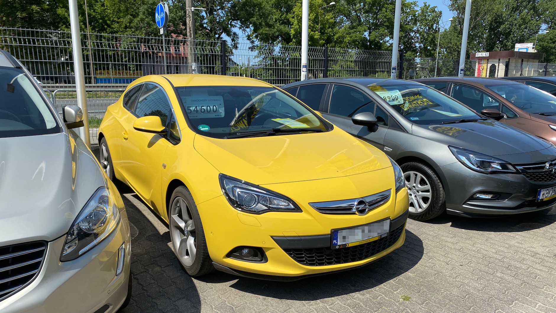 Opel Astra GTC 1.6T