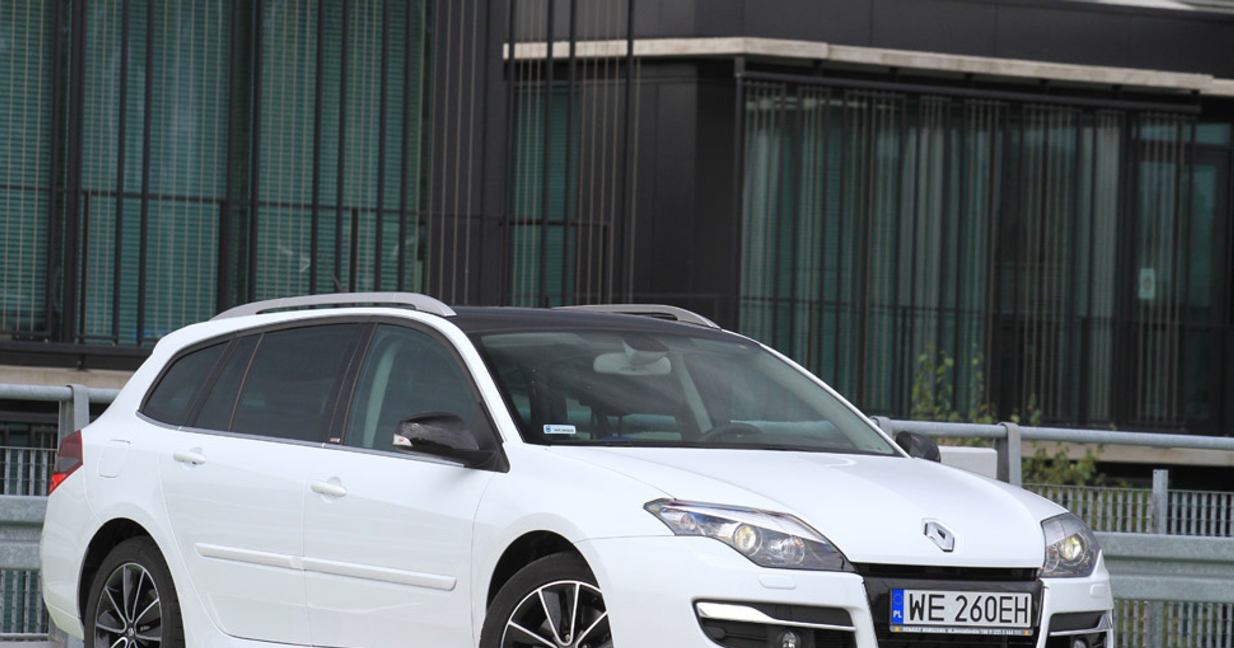 Renault Laguna Grandtour: czy kombi może być sportowe