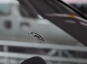 Pęknięcie na szybie – realne zagrożenie?
