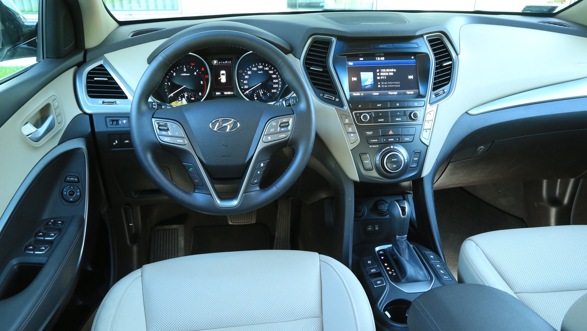 Hyundai Grand Santa Fe