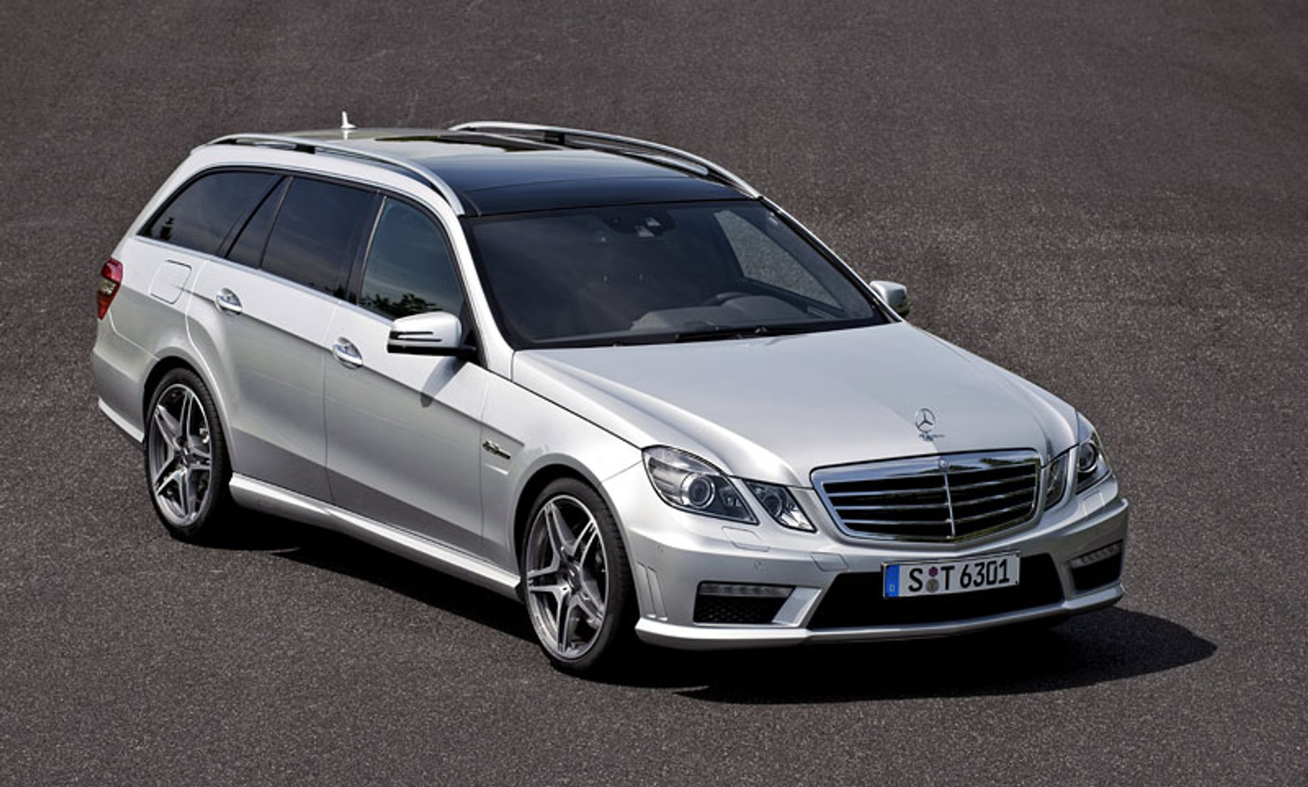 IAA Frankfurt 2009: Mercedes-Benz E 63 AMG T – pierwsze wrażenia, fotogaleria