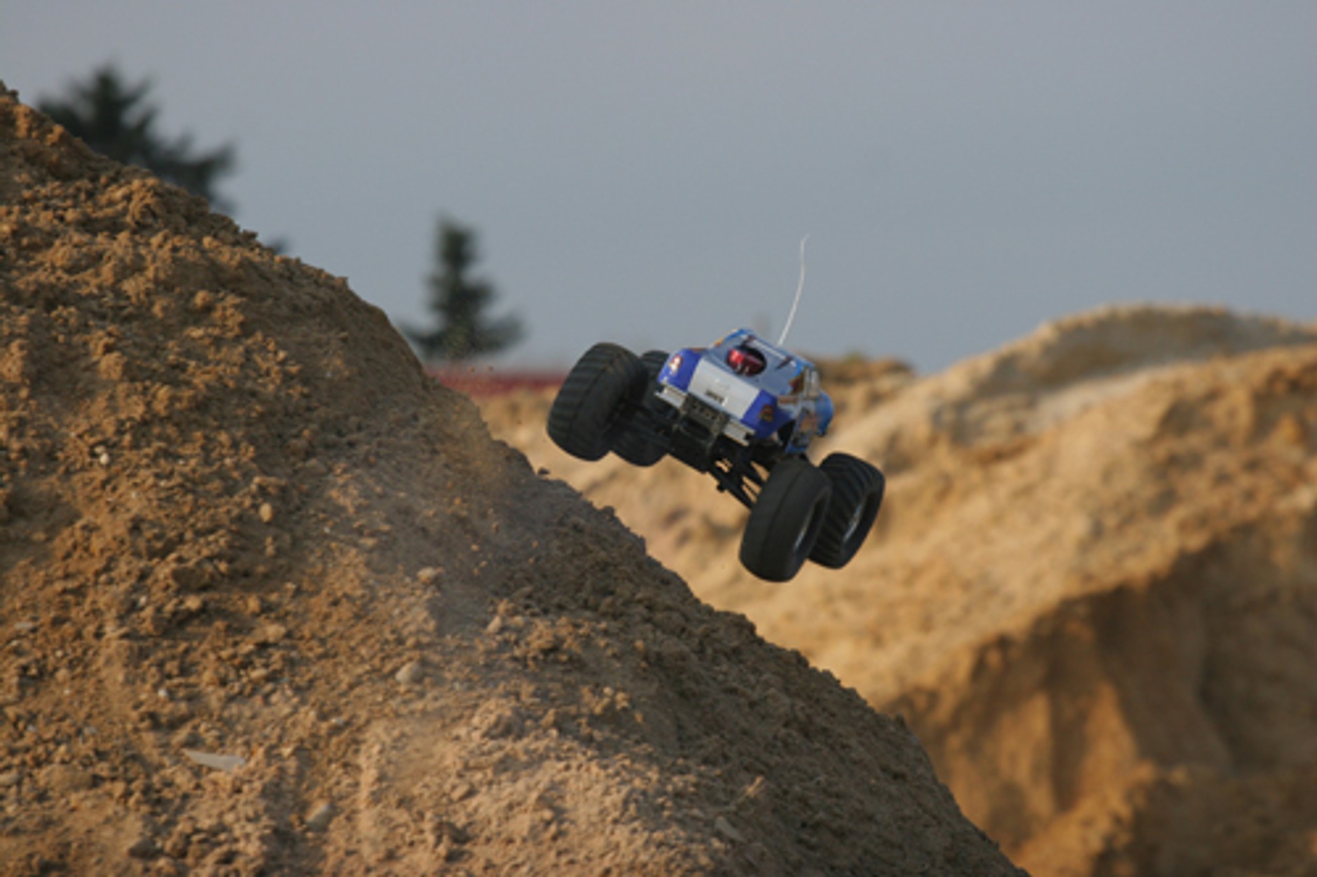 RC Thunder Tiger MTA-4 - Mały może...