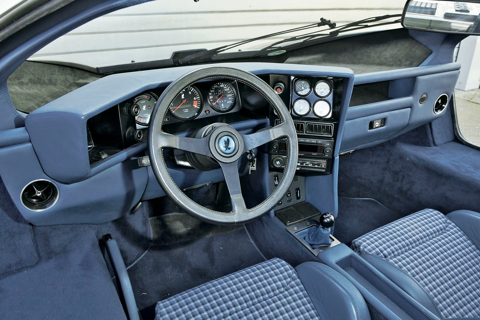 Isdera Imperator - idealne auto sportowe