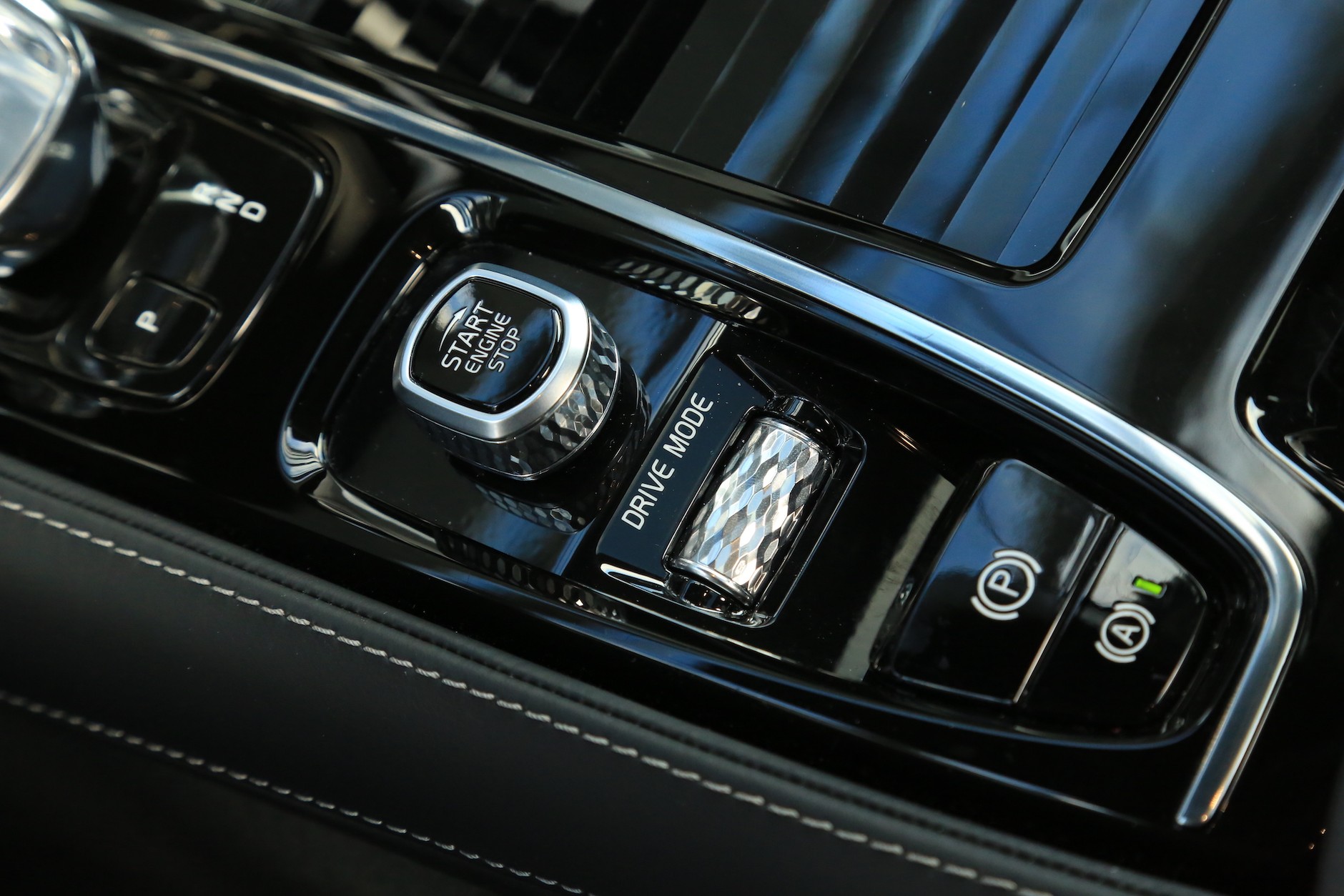 Volvo S90 Recharge T8 AWD