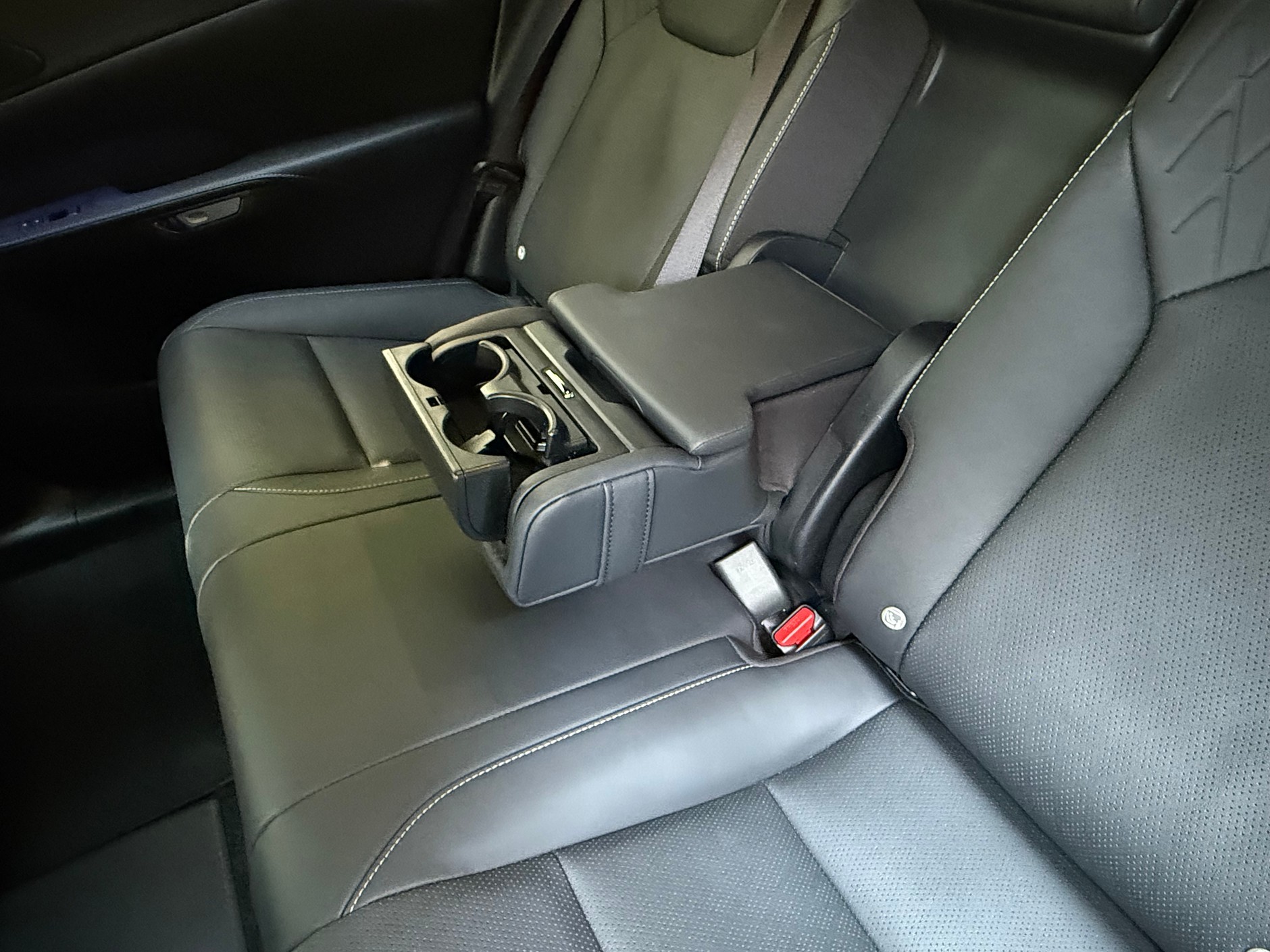 Lexus RX 450H+ F Sport Design