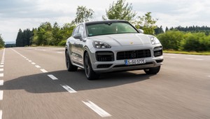Porsche Cayenne Turbo S-E Hybrid – pierwsza jazda najmocniejszą hybrydą V8