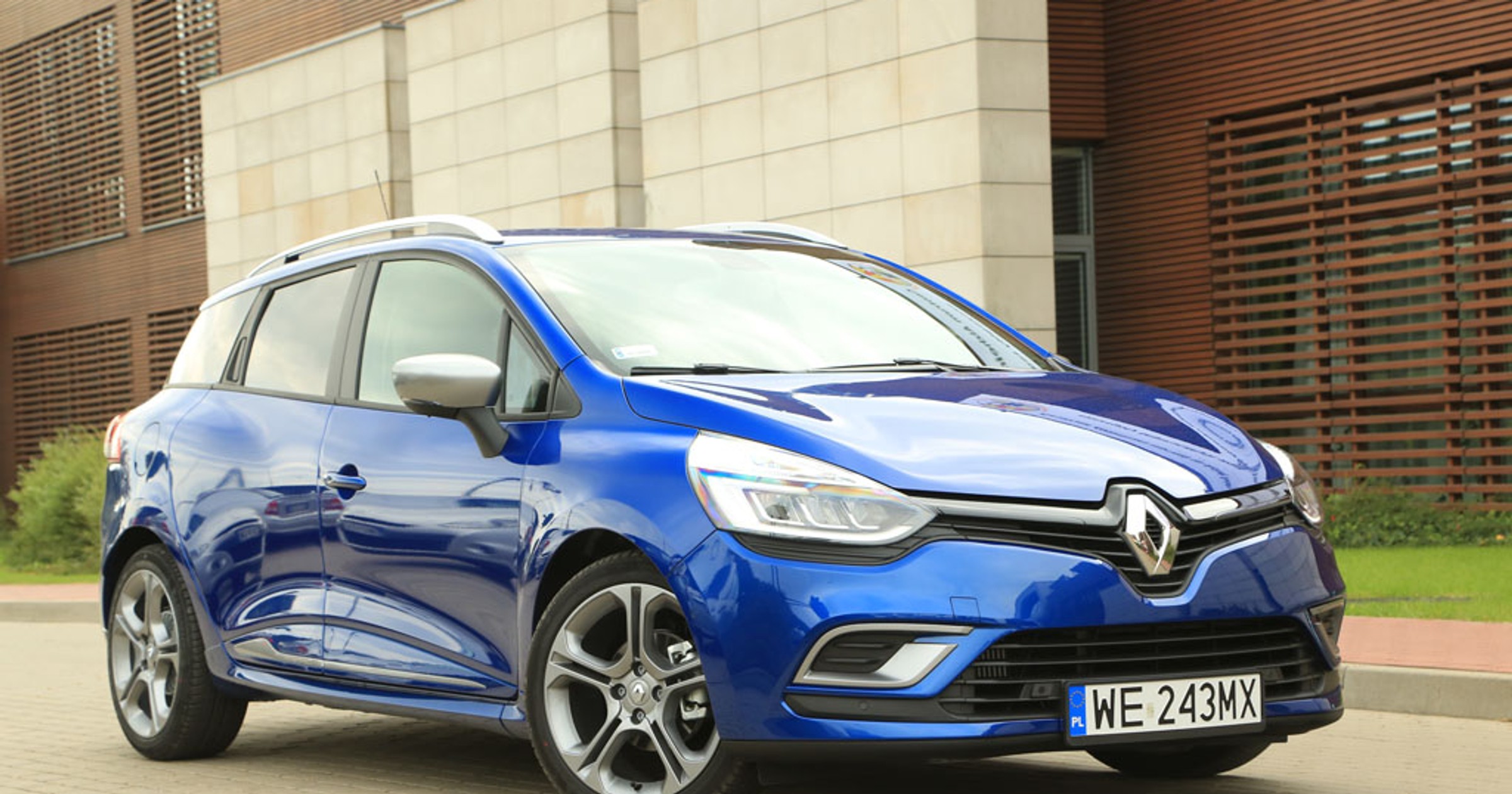 Renault Clio Grandtour 1.2 TCe - precz z nudą w kombi!