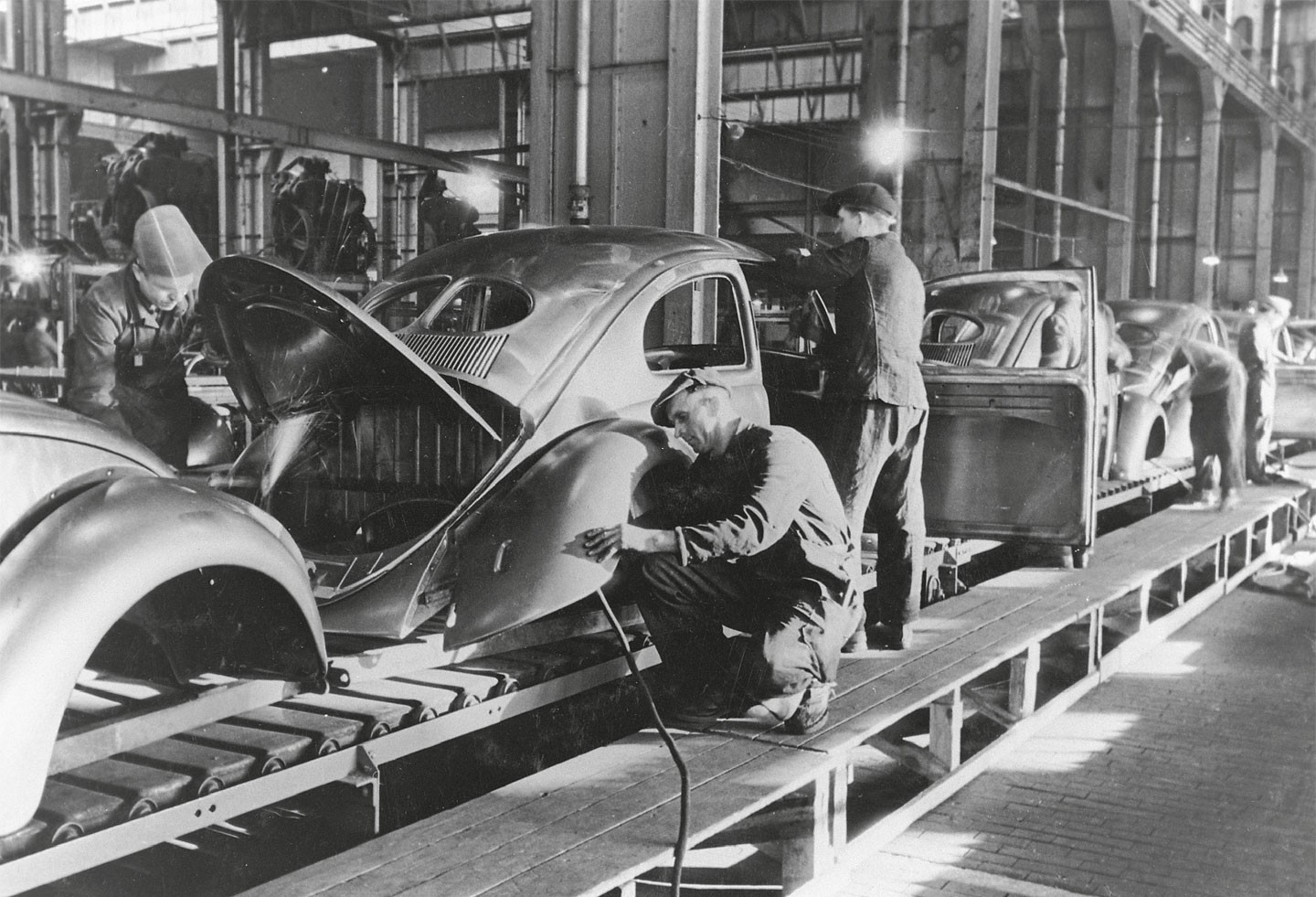 Początek powojennej produkcji