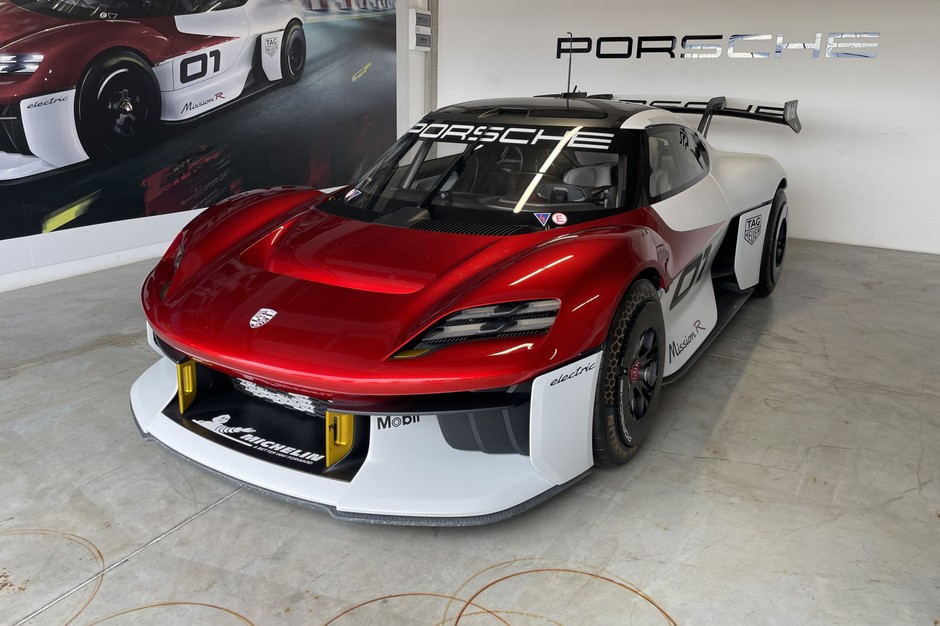 Porsche Mission R