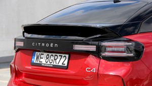 Nowy Citroen C4 Hybrid kosztuje od 103 tys. zł. Okazja czy niekoniecznie?