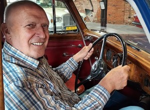 Produkował jachty. Teraz otworzył prywatne muzeum motoryzacji na Mazurach. Kolekcja robi duże wrażenie