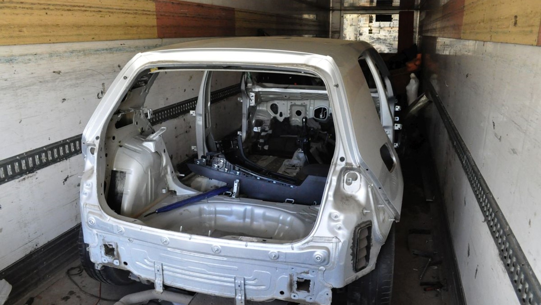 Pomógł odprowadził swoje auto do „dziupli”, a potem zgłosił jego kradzież
