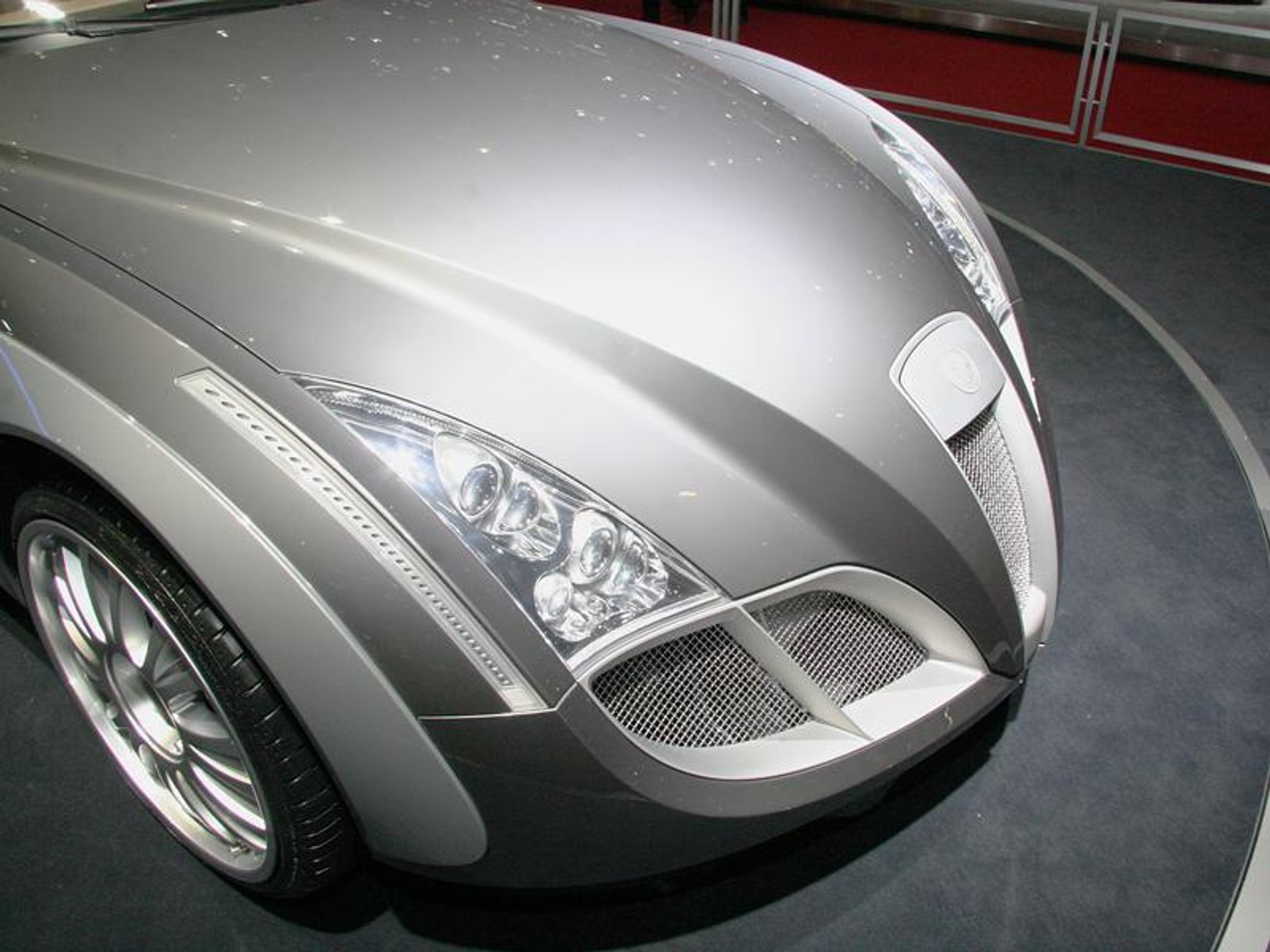 Genewa 2007: Russo-Baltique Impression – lata 30. w rosyjskim stylu