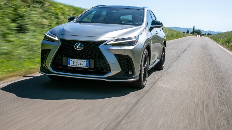 Lexus NX