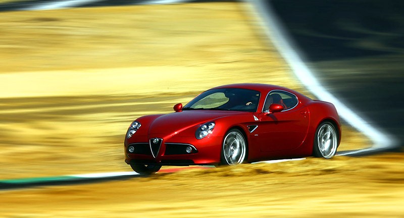 Alfa Romeo 8C Competizione GTA – premiera w czerwcu 2010