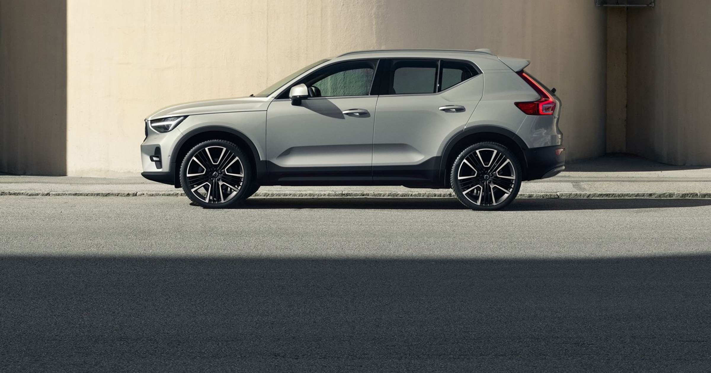 Volvo XC40 2023