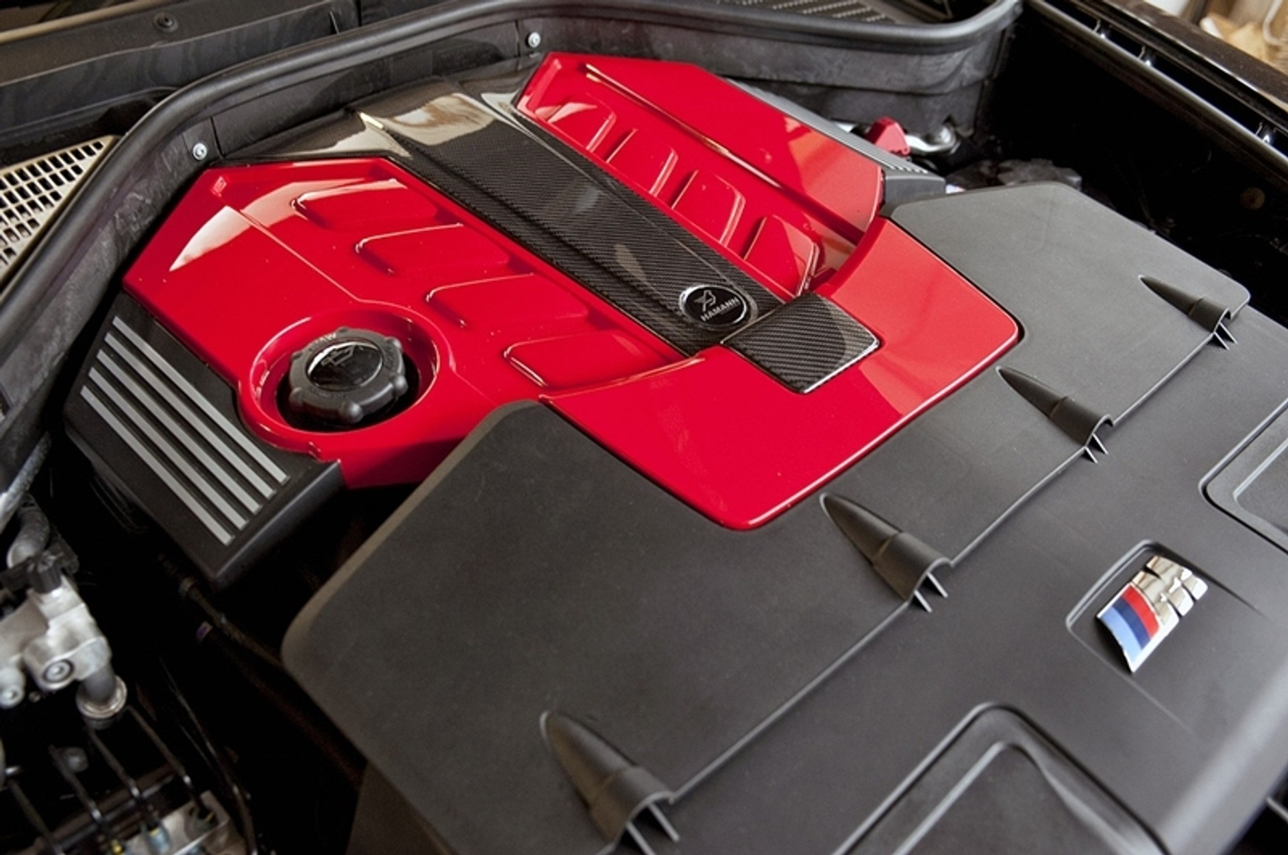 BMW X6 Tycoon Evo M ma gwiazdy na podsufitce