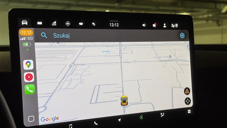 Google Maps w Apple CarPlay