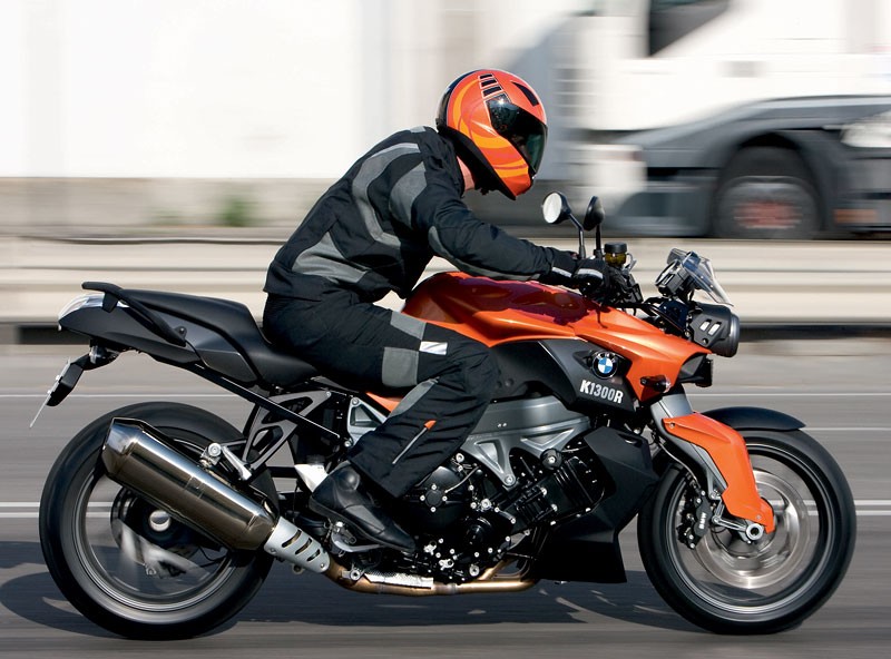 BMW Motorrad 2009: K 1300 S, K 1300 R, K 1300 GT (3x wideo HD!)