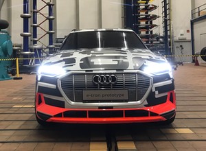 Audi e-tron - elektryczny SUV z bliska