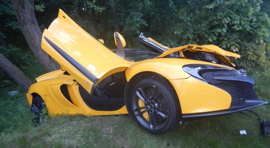Rozbity McLaren