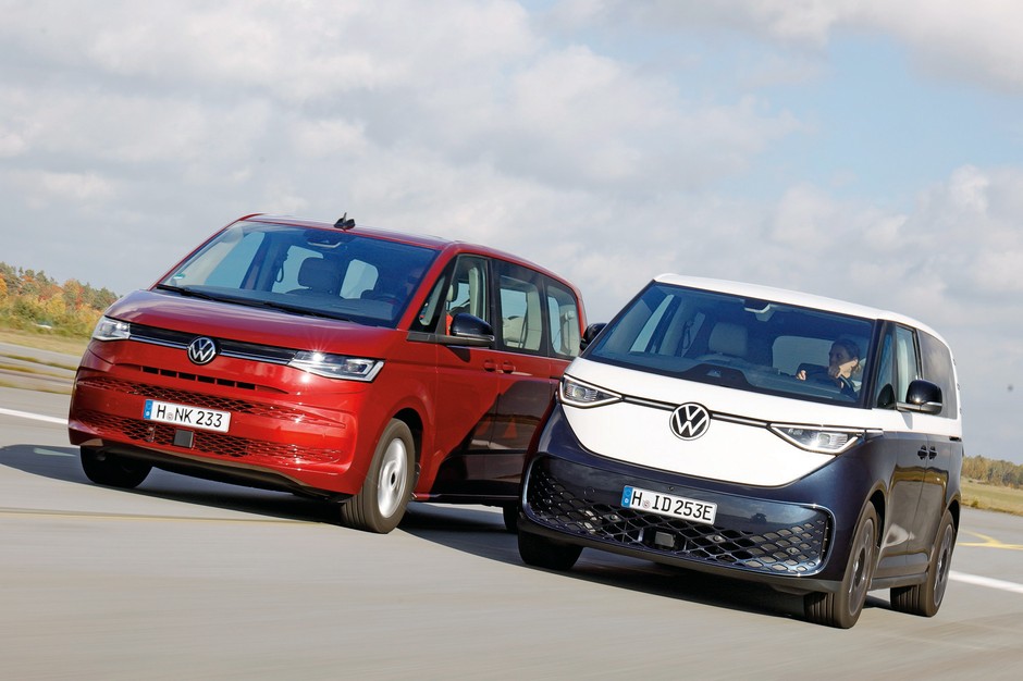Volkswagen ID. Buzz (2022) kontra Volkswagen Multivan T7 (2022)