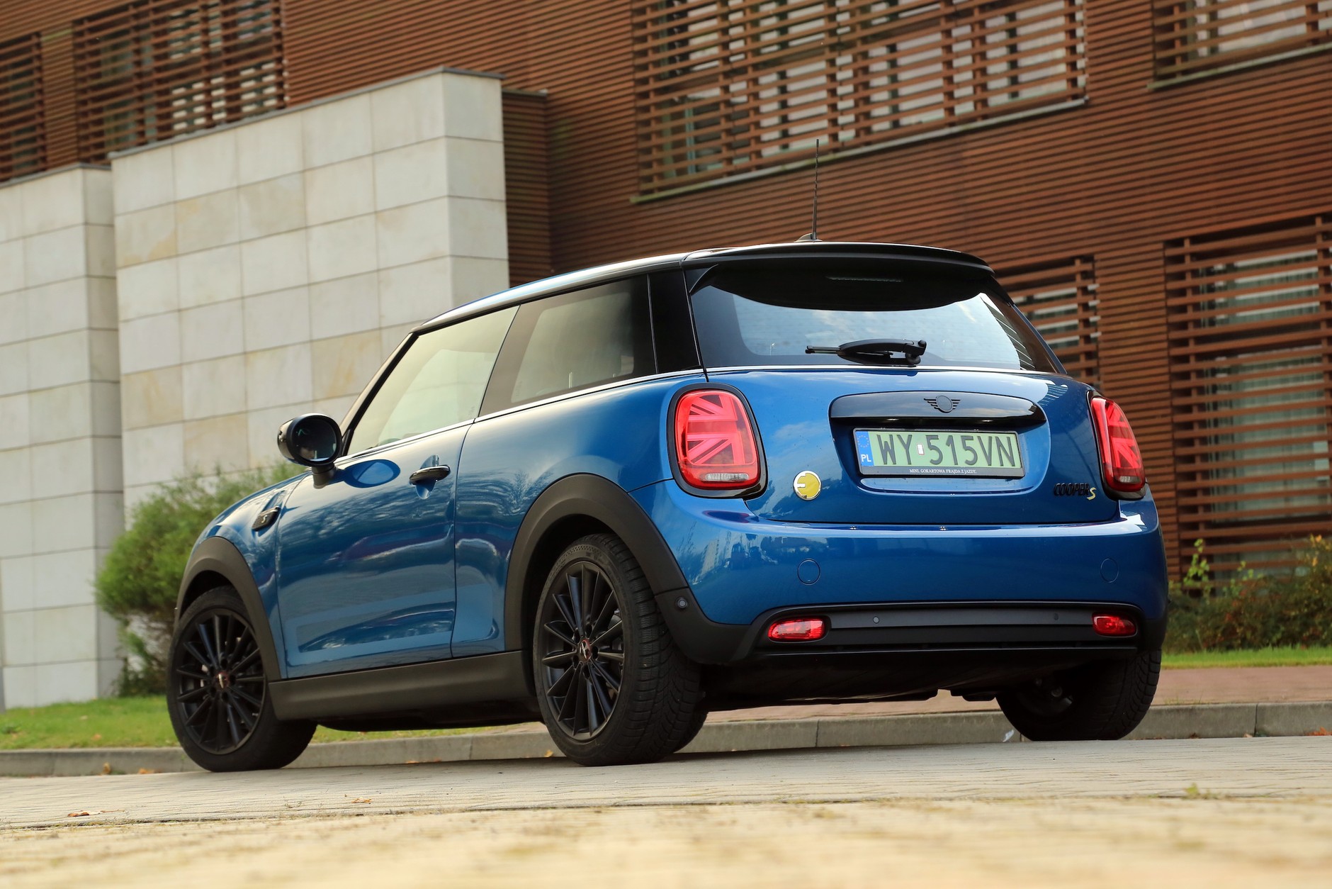 MINI Cooper SE (2021 r., lifting)