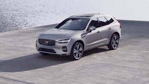 Volvo XC60 po liftingu - nowe multimedia i lekki retusz
