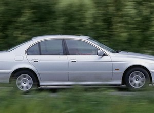 Czy BMW serii 5 E39 to już klasyk? Sprawdzamy, czy warto w to auto zainwestować
