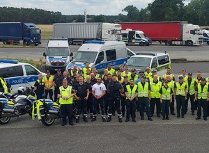 Kierowcy tirów mogli być przerażeni, gdy zobaczyli aż tylu inspektorów