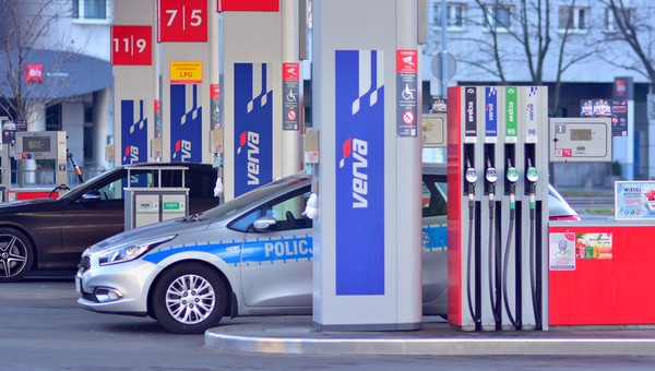 Kierowcy mają czas tylko do 2 stycznia, żeby zatankować taniej