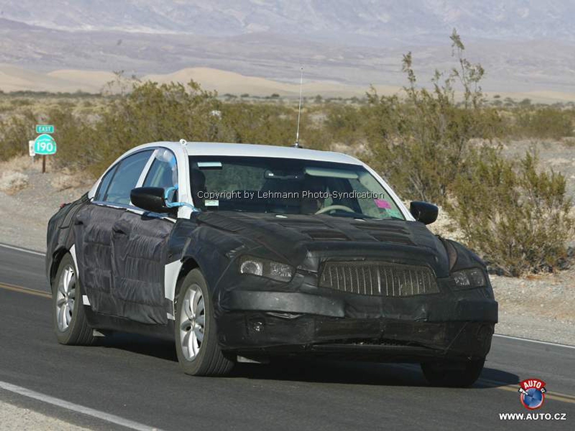 Zdjęcia szpiegowskie: cztery nowe modele Hyundaia