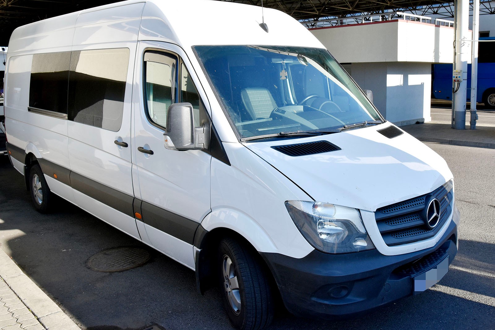 Straż Graniczna odzyskała kolejne kradzione samochody