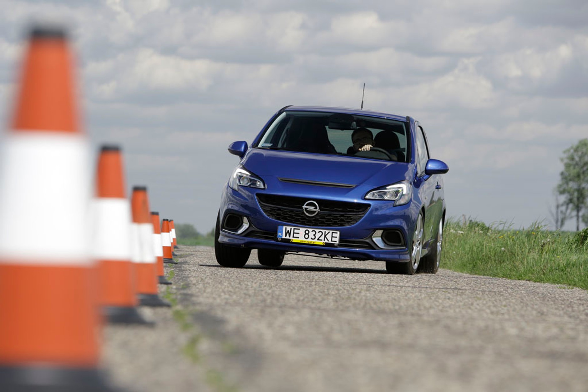 Opel Corsa OPC - zawstydza większą siostrę
