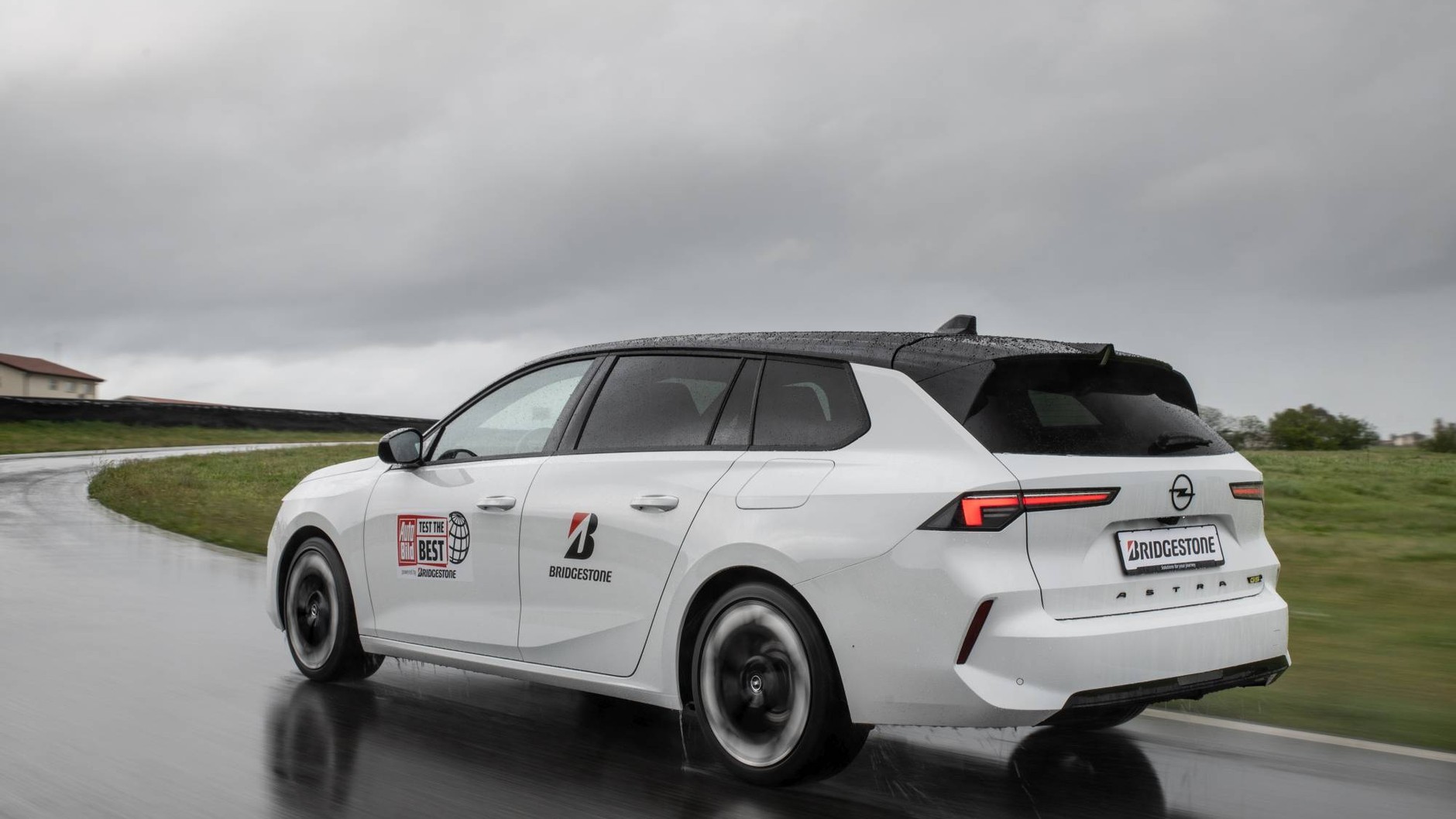 Test the Best – Opel Astra Sports Tourer GSe