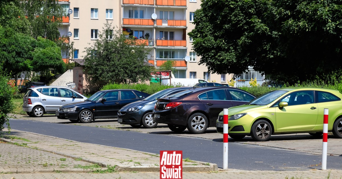 Mandaty na osiedlach za parkowanie. Tak ich unikniesz