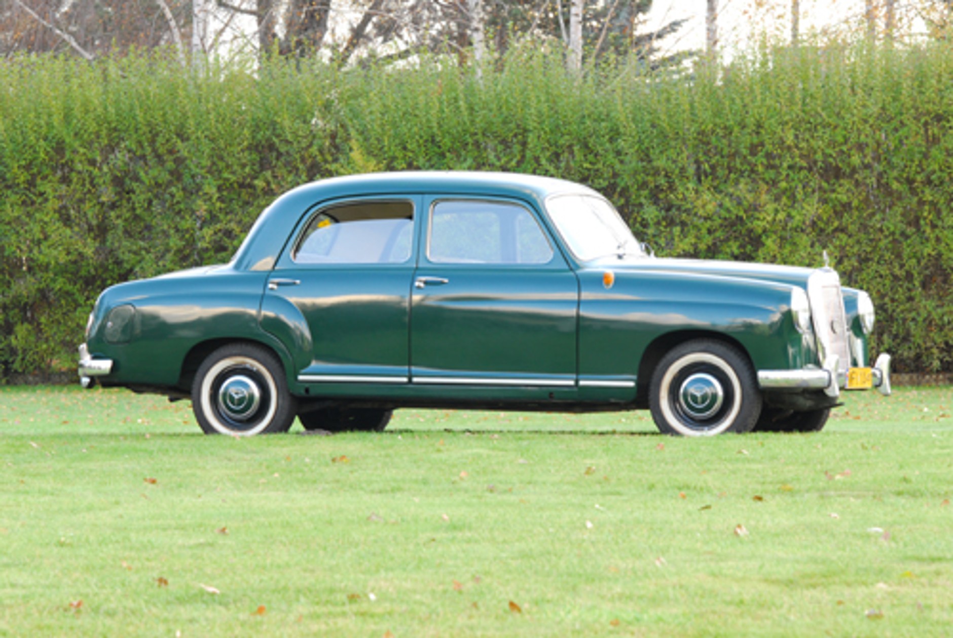 Mercedes 180 D - Ponton z... kołami