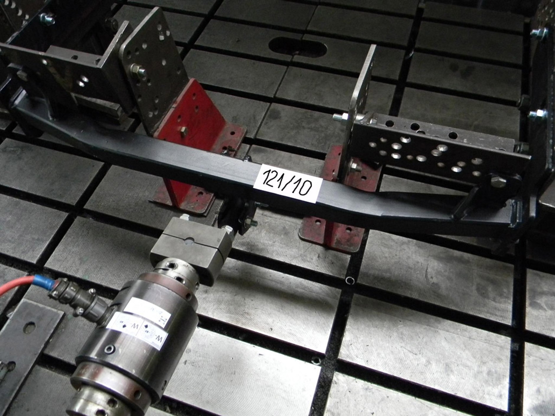 Skandal! AutoBadziewie: kable rozruchowe, linki i haki które możesz wyrzucić do kosza