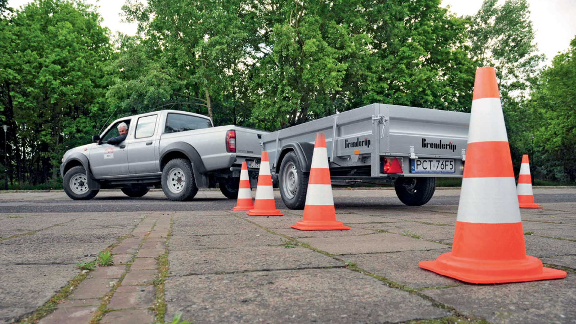 Do prowadzenia cięższych zestawów niezbędne jest już prawo jazdy kat. B+E