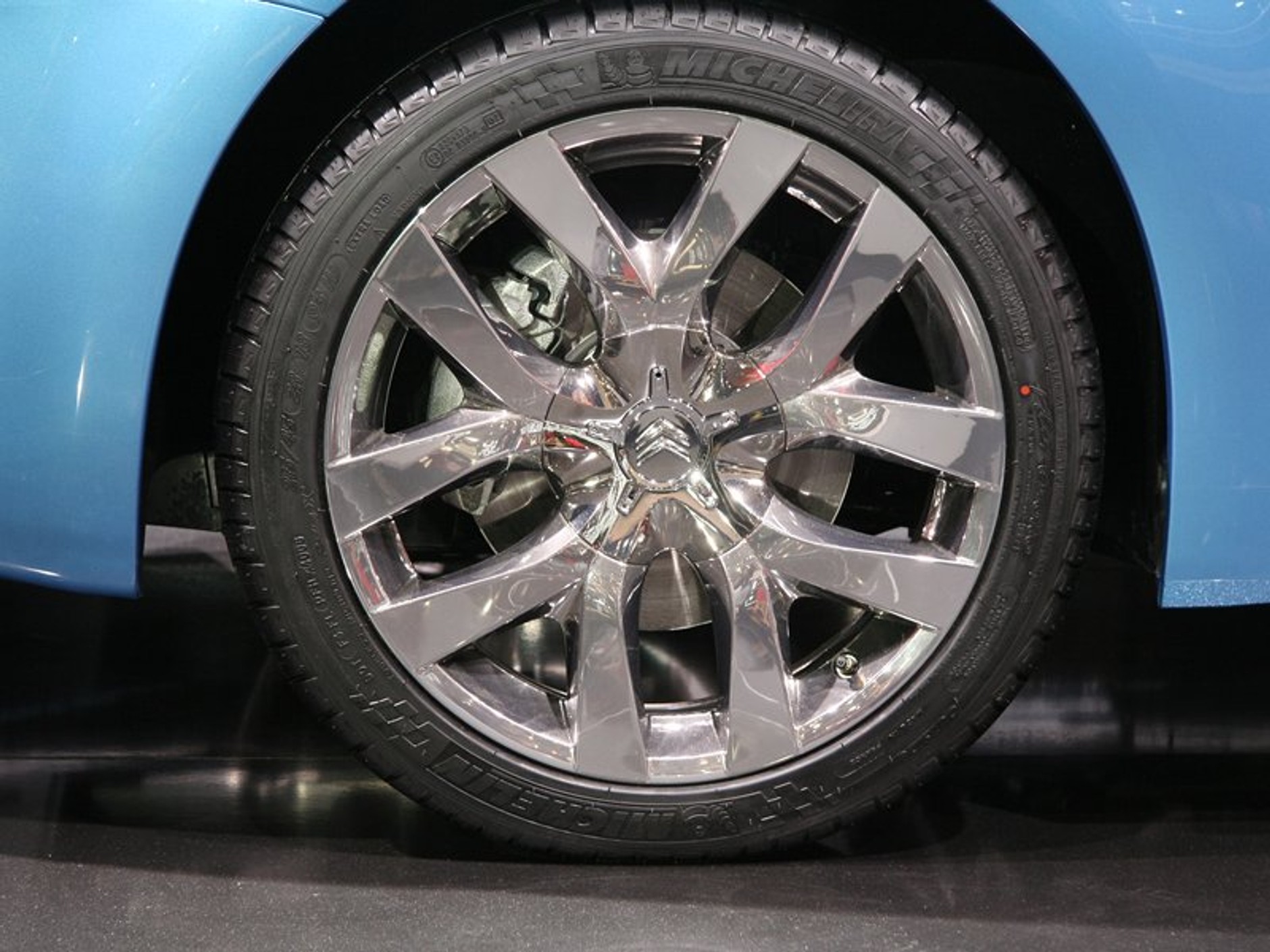 Genewa 2007: kolejne samochody w fotogalerii