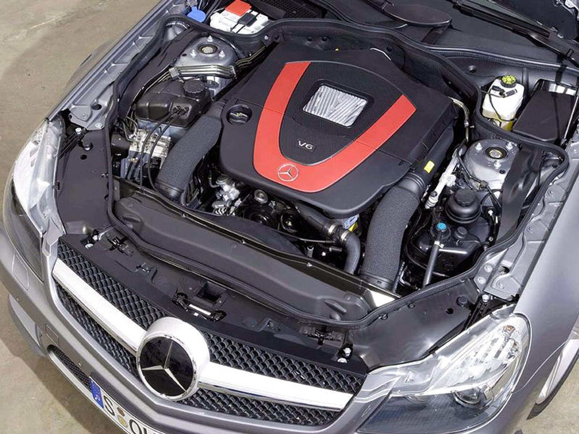 Mercedes-Benz SL – radykalna zmiana na drugą połowę cyklu modelowego