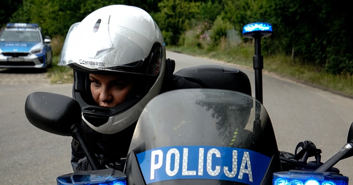 Obraz pochodzący z serwisu https://pomorska.policja.gov.pl/pom/informacje/wiadomosci/132540,Majowka-pod-czujnym-okiem-policjantow.html