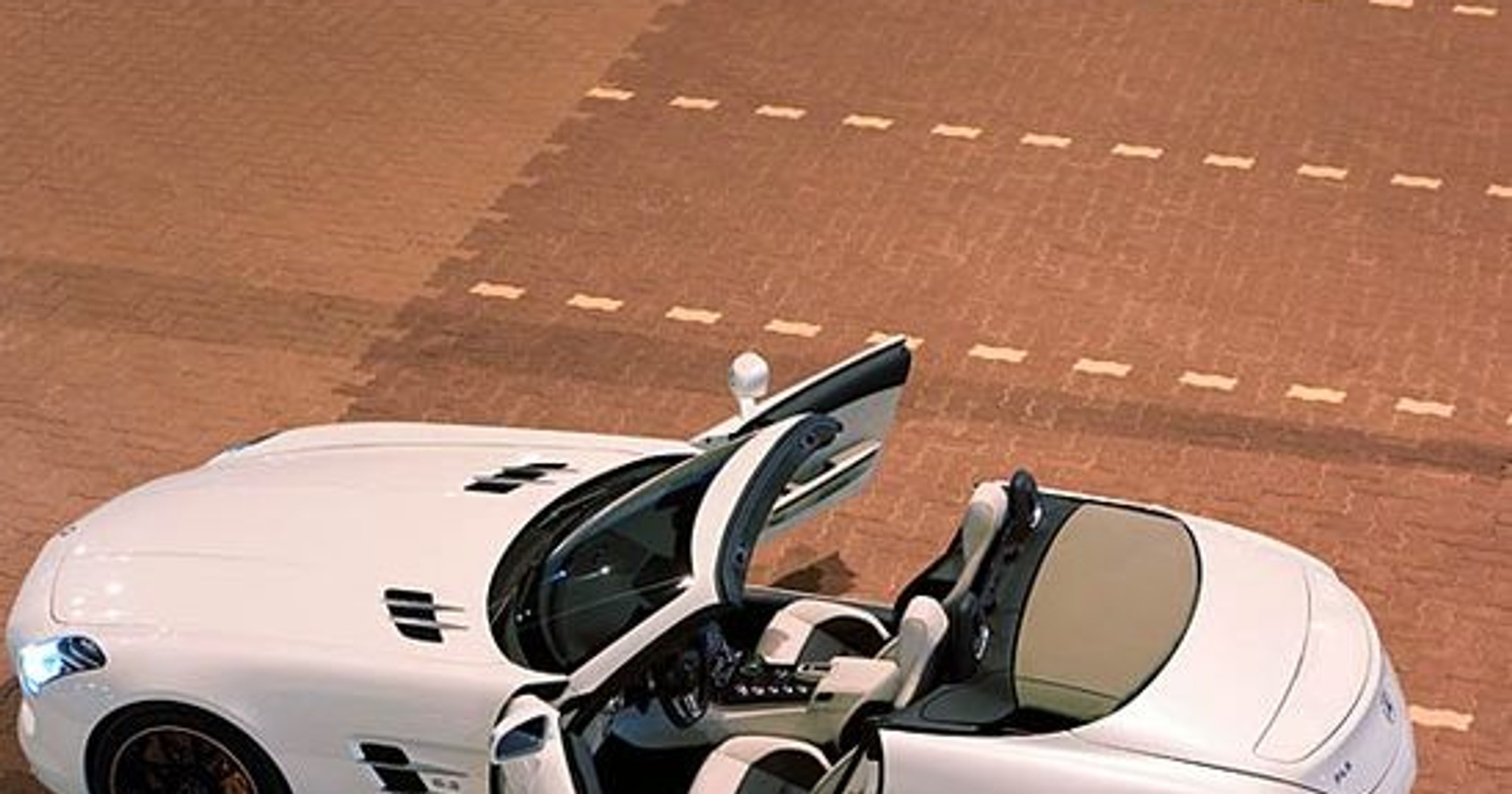 Gullwing bez dachu, czyli Mercedes-Benz SLS AMG Roadster