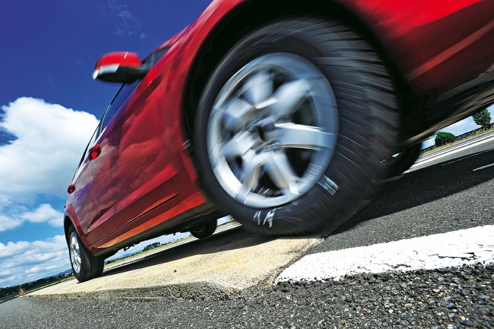 Na każdą okazję? Test opon całorocznych w rozmiarze 195/65 R 15