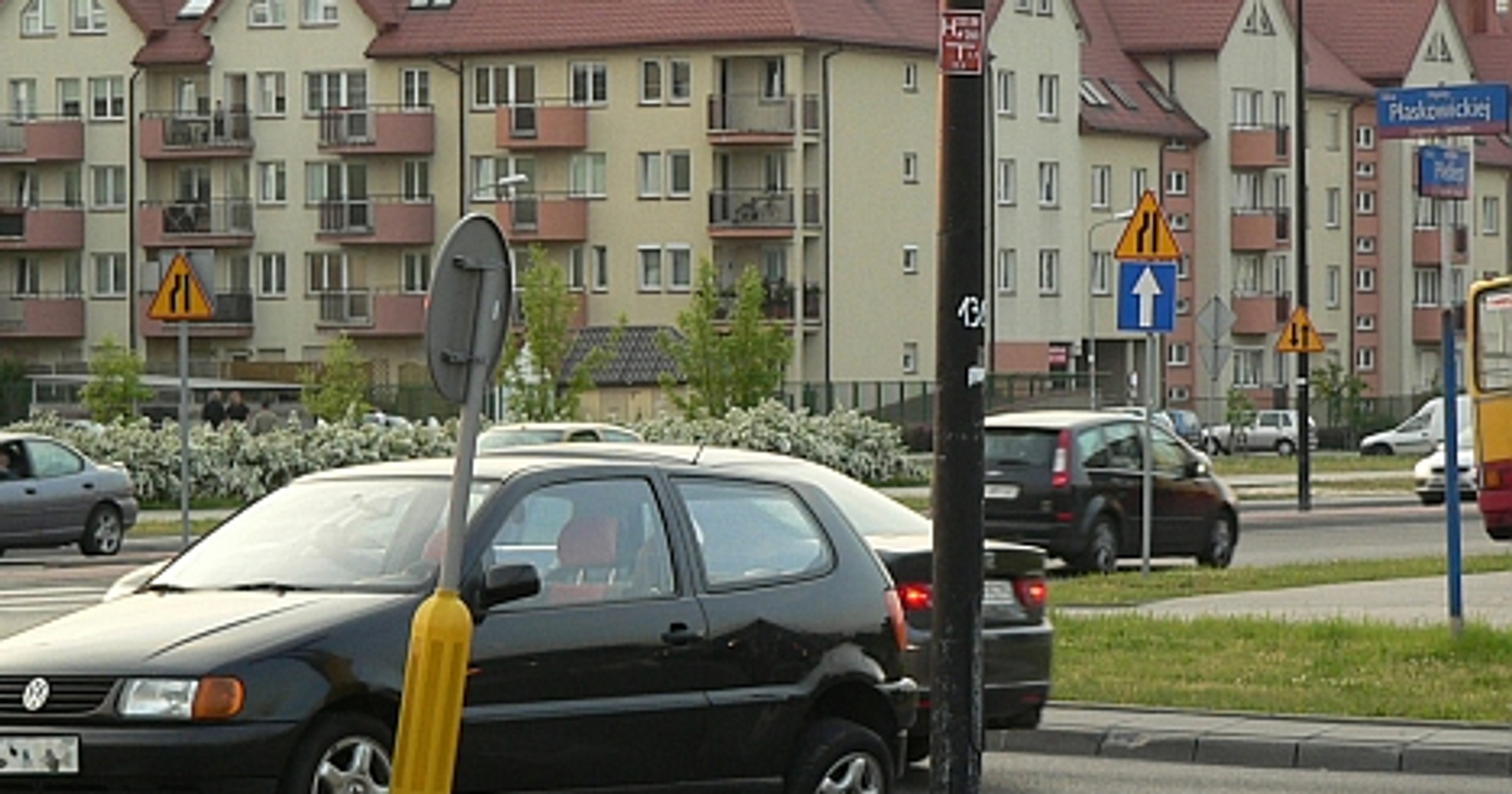 Jak uratować ofiarę wypadku drogowego? Przygotuj się do wakacji